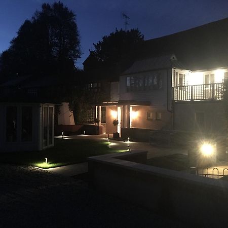 וולינגפורד Thames Edge Rooms מראה חיצוני תמונה